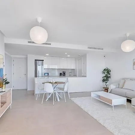 With Big Pool And Close To Beach! * Fuengirola